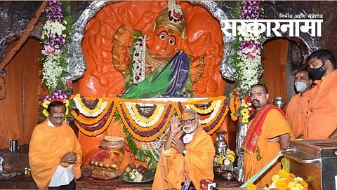 Chhagan Bhujbal, Nitin Pawar at Wani temple