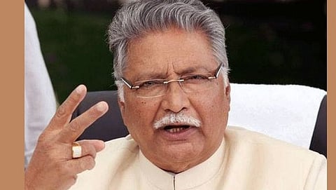  Vikram Gokhale