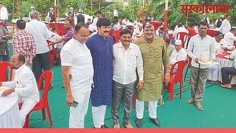 Ex MLA Anil Kadam with supporters 