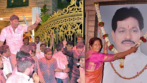 Dilip Gandhi's family