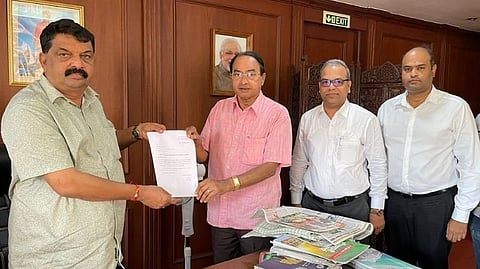Ravi Naik Resigns