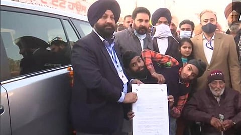 Sohna Singh and Mohna Singh 