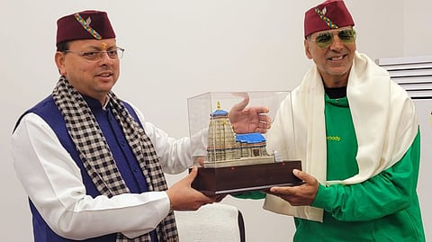 Pushkar Singh Dhami and Akshay Kumar 