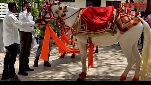 Girish Mahajan
