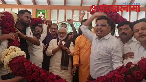 Chhagan Bhujbal with Supporters