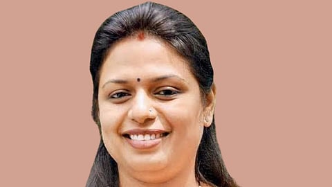 sheetal mhatre News, Shivsena Latest Marathi News