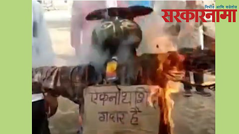  Eknath Shinde's statue