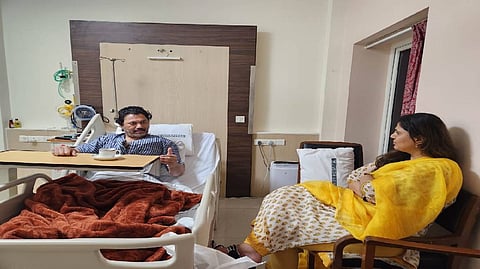 Dhananjay Munde : Pankaja Munde 