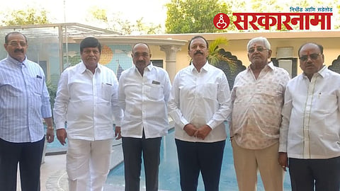 Vijaykumar Deshmukh And Other Leader