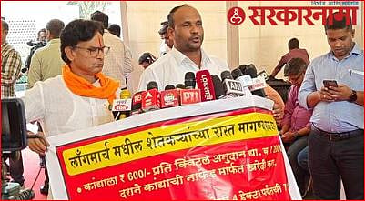 MLA Vinod Nikole at Vidhanbhavan
