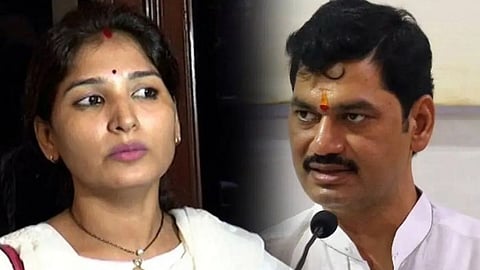 Karuna Sharma - Dhananjay Munde 