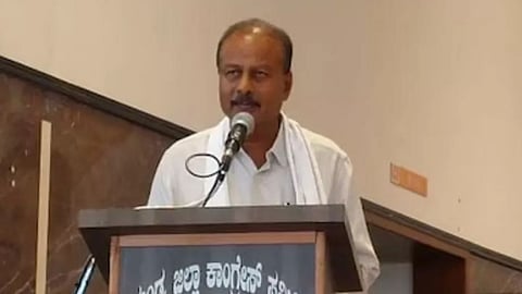 R Dhruvanarayana  