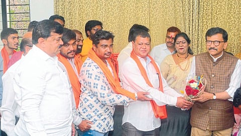 Sanjay Raut with Shivsena leaders