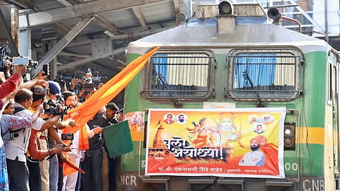 Eknath Shinde ayodhya Visit 