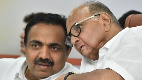 Jayant Patil meets Sharad Pawar 