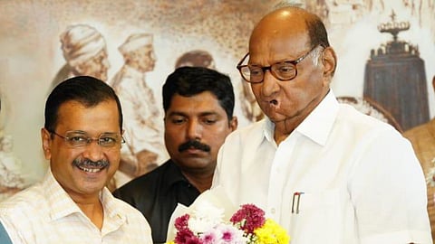 Arvind Kejriwal Meets Sharad Pawar 