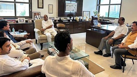 Congress Leaders meet Sharad Pawar 