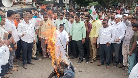 Swabhimani Shetkari Sanghatna  Protest :