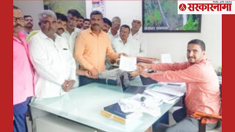 Swabhimani Sanghatna Nivedan to collector