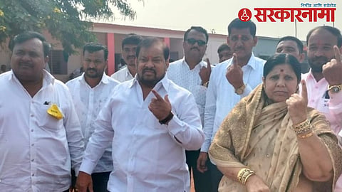 
Gram Panchayat Election : ‘गावची ग्रामपंचायत बिनविरोध होण्यासाठी प्रयत्न केले; पण...’ : मतदानानंतर शहाजीबापूंनी व्यक्त केली खंत