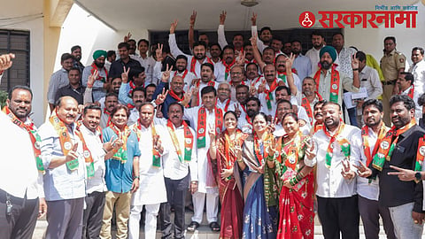 55 former Congress corporators join BJP
