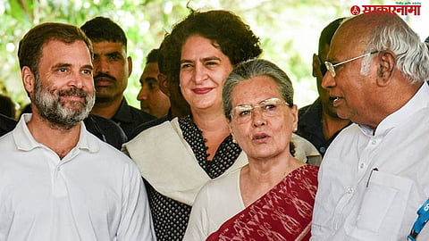 Sonia Gandhi, Rahul Gandhi,Mallikarjun Kharge, Priyanka Gandhi