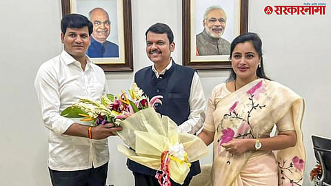 Shivsena Vs Navneet Rana : 'नवनीत राणा यांना महायुतीतून बाहेर काढा, अन्यथा...';  शिंदेंच्या नेत्याचा भाजपला इशारा