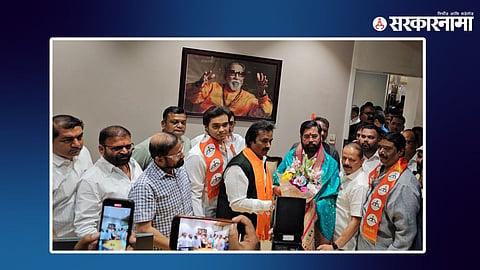 Eknath shinde With Congress Ex Corporator Joy Kamble