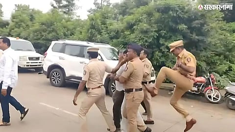Viral video from Jalna shows DSP Anant Kulkarni kicking a protester during Pankaja Munde’s convoy protest, sparking outrage and calls for action.