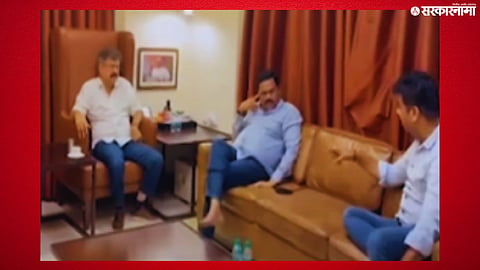 MNS Thane President Avinash Jadhav meets NCP leader Jitendra Awhad at his residence — sparks new political discussions within the Maha Vikas Aghadi allianc