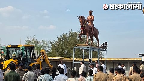 Anjangaon Statue 