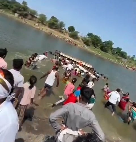 Beed boat accident involving 60 devotees