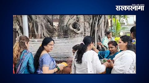 BJP MP Medha Kulkarni, along with local women, performs traditional Vat Purnima rituals under strict police protection at the historic Mahatma Jyotiba Phule Wada in Pune.