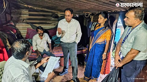 Nashik Collector Ayush Prasad Visits Maharashtra-Gujarat Border for SIR Campaign 