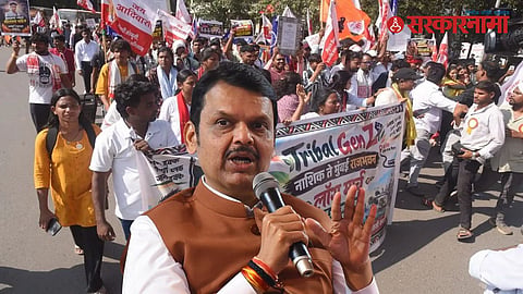 Tribal Students Meet Chief Minister Devendra Fadnavis