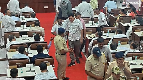 Mayor Ashwini Nikam orders suspended BJP corporator Pradhan Patil to leave the municipal house.