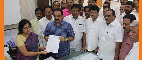 MLA-Makarand-&-collector