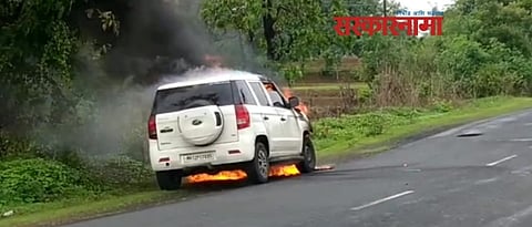Police vehicle in Devendra Fadnavis convoy caught fire 