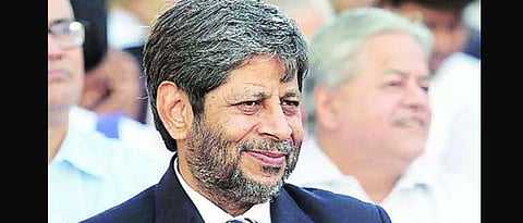 महाधिवक्‍ता असताना राज्य 'भिकारचोट' नव्हते का?