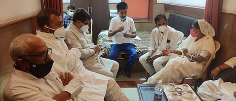 rajasthan independent mlas support chief minister ashok gehlot 