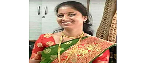  BJP's approved corporator Dr. Prachi Kadam commits suicide in Pune