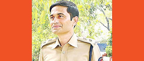 अवैध धंदा सापडला की पोलिस इन्स्पेक्टरची बदली : संदीप पाटील