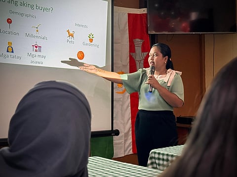 Content creator Sarah Dayrit shares insights on building an online presence to muslim business owners.