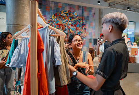 Davao City youths swap clothes, stories and experiences about sustainability to promote a meaningful understanding of fashion. In Unstitch, guests brought gently used clothes they no longer wear and traded them for new-to-them items from each other’s wardrobes. It’s a win-win for style and the environment.

