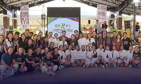 Junior officials who were elected and appointed for the Linggo ng Kabataan, youth from political districts, and youth organizations under the Davao City Youth Development Council gathered at the Linggo ng Kabataan culmination, dubbed DabawenYouth Day, on August 16, 2024, at Rizal Park.