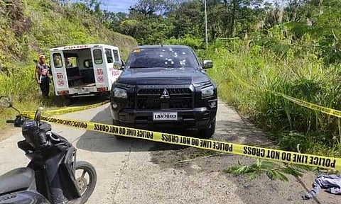 One person was injured after a Barangay official of Salumay, Marilog District, Davao City was ambushed around 7:55 a.m. Tuesday, September 3. According to a report from the Davao City Police Office (DCPO), the victims were identified as Lito Mansamo, 47, the current Barangay Captain of Salumay, and his wife Alma Zarate Mansamo, 45. The official's wife was injured after being hit in the right knee.