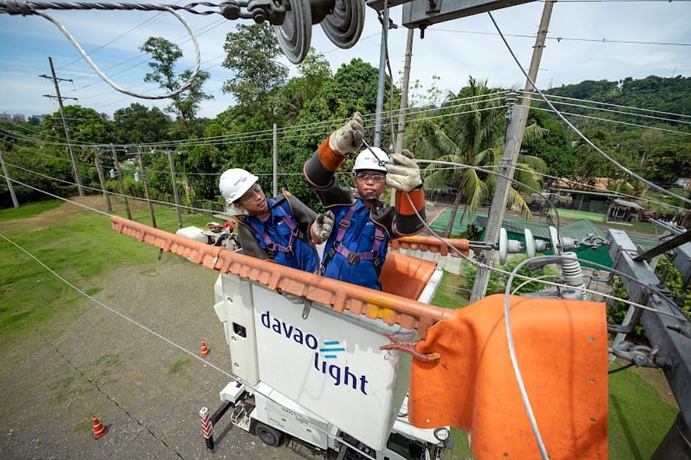 Davao Light lowers residential power rates