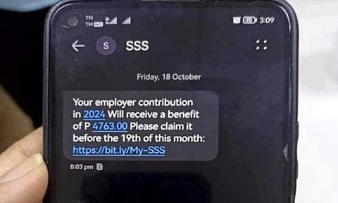 Social Security System (SSS) Davao spokesperson Dennis Calo warned members about a smishing scam targeting SSS users. He stressed that these messages are fake and redirect to phishing sites. 
