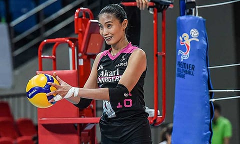 BATTLE-READY. Akari's Ivy Lascina (No. 16) prepares to serve during a match with Cignal in the Premier Volleyball League All-Filipino Conference at the Philsports Arena in Pasig City on Feb. 18, 2025. The HD Spikers won, 25-17, 25-15, 25-21.