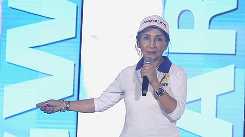 Reklamo batok ni Gwen huyang